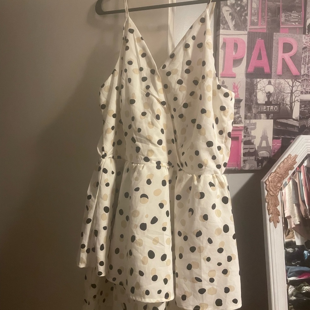 Angashion polkadots romper - Picture 2 of 3